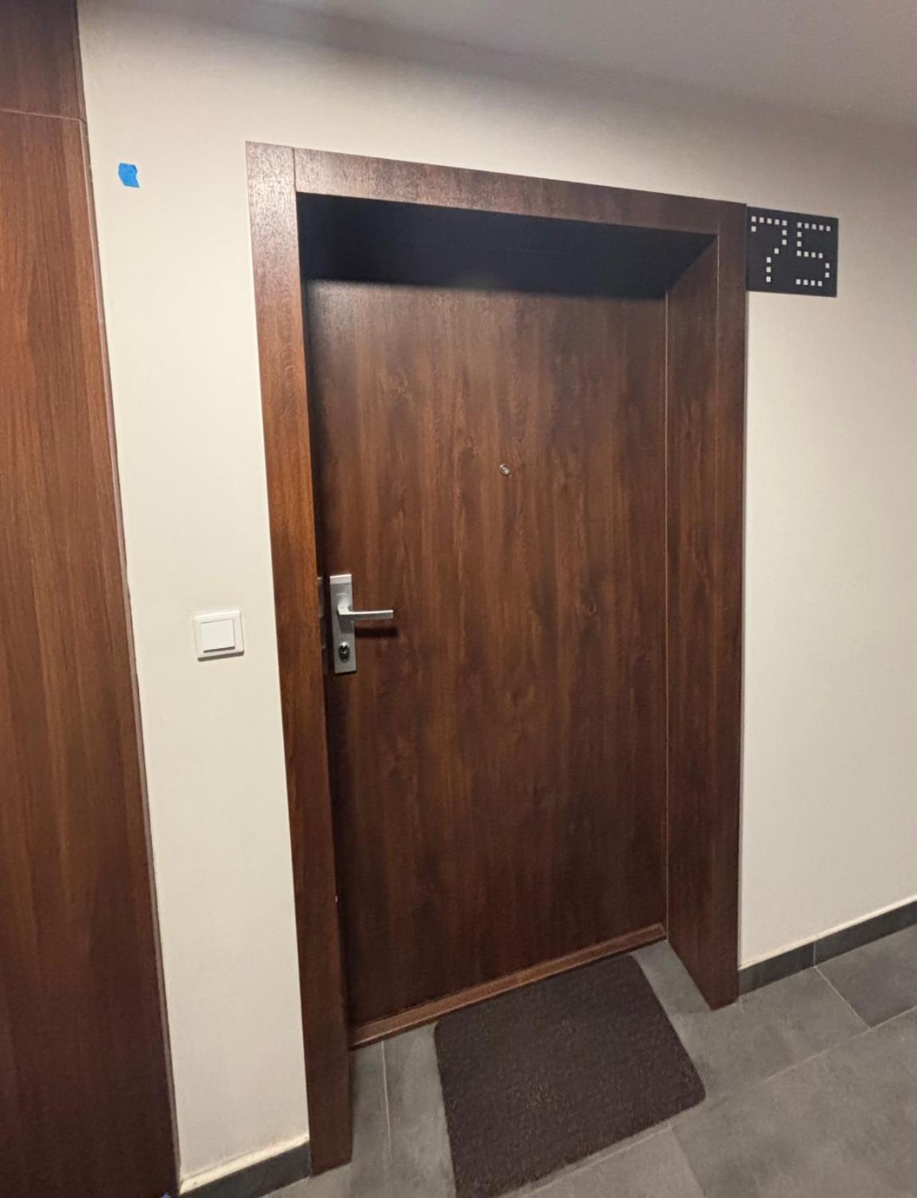 Holdek Apartamenty Ceglana Katowice Esterno foto