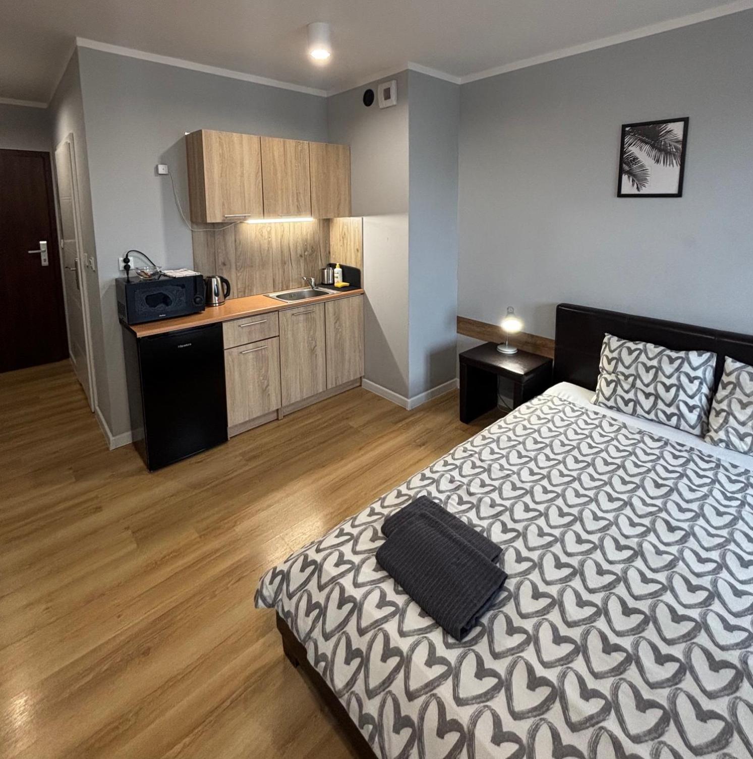 Holdek Apartamenty Ceglana Katowice Esterno foto