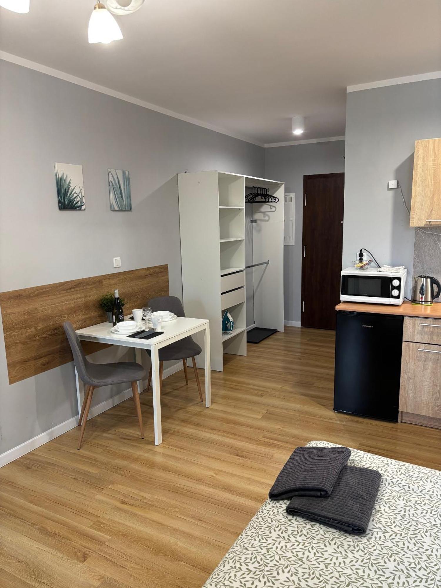 Holdek Apartamenty Ceglana Katowice Esterno foto